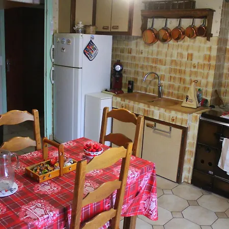 Les Hauts Du Paquier Alojamento de Acomodação e Pequeno-almoço Modane