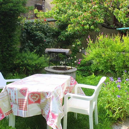 Les Hauts Du Paquier Alojamento de Acomodação e Pequeno-almoço