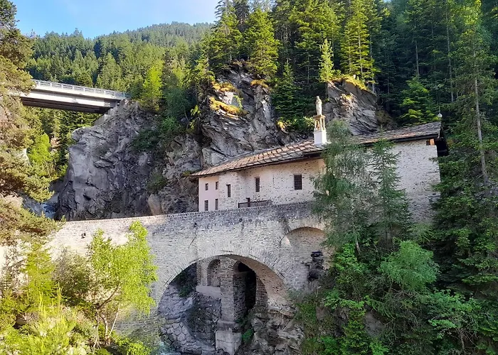 Les Hauts Du Paquier Bed and Breakfast