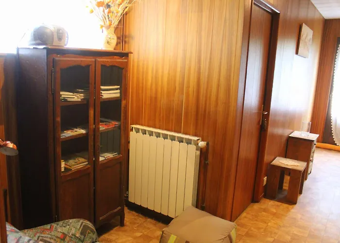 Les Hauts Du Paquier Bed and Breakfast