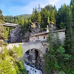 Les Hauts Du Paquier Bed & Breakfast
