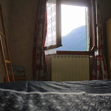 Les Hauts Du Paquier Bed and Breakfast Modane