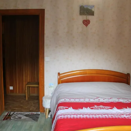 Les Hauts Du Paquier Bed & Breakfast Modane