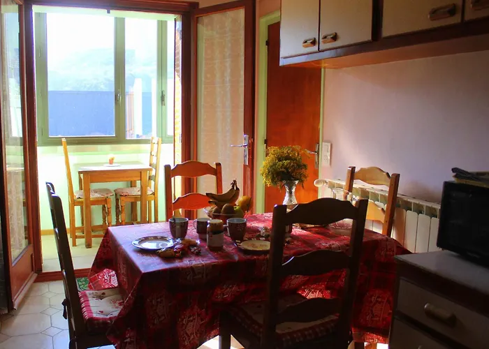 Les Hauts Du Paquier Bed & Breakfast